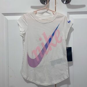 Nike top